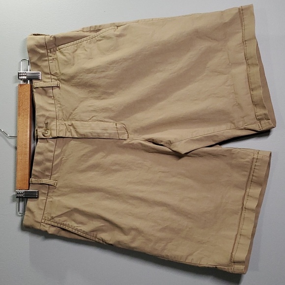 Izod shorts men's size 32 tan lightweight fabric shorts - Picture 1 of 10